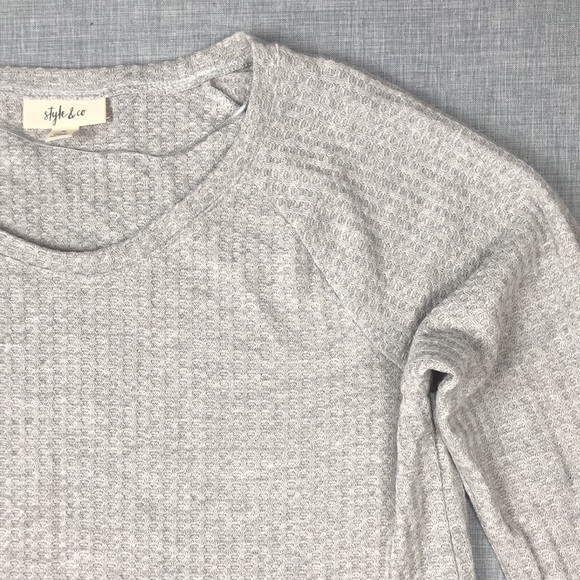 Style & Co Gray & Plaid Contrast Top Size Medium - Picture 3 of 6